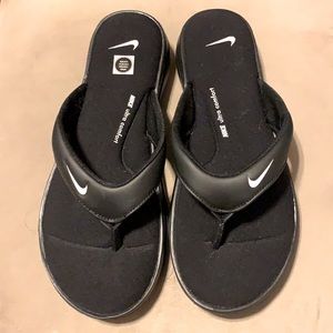 Nike Ultra Comfort Thong sandals size9